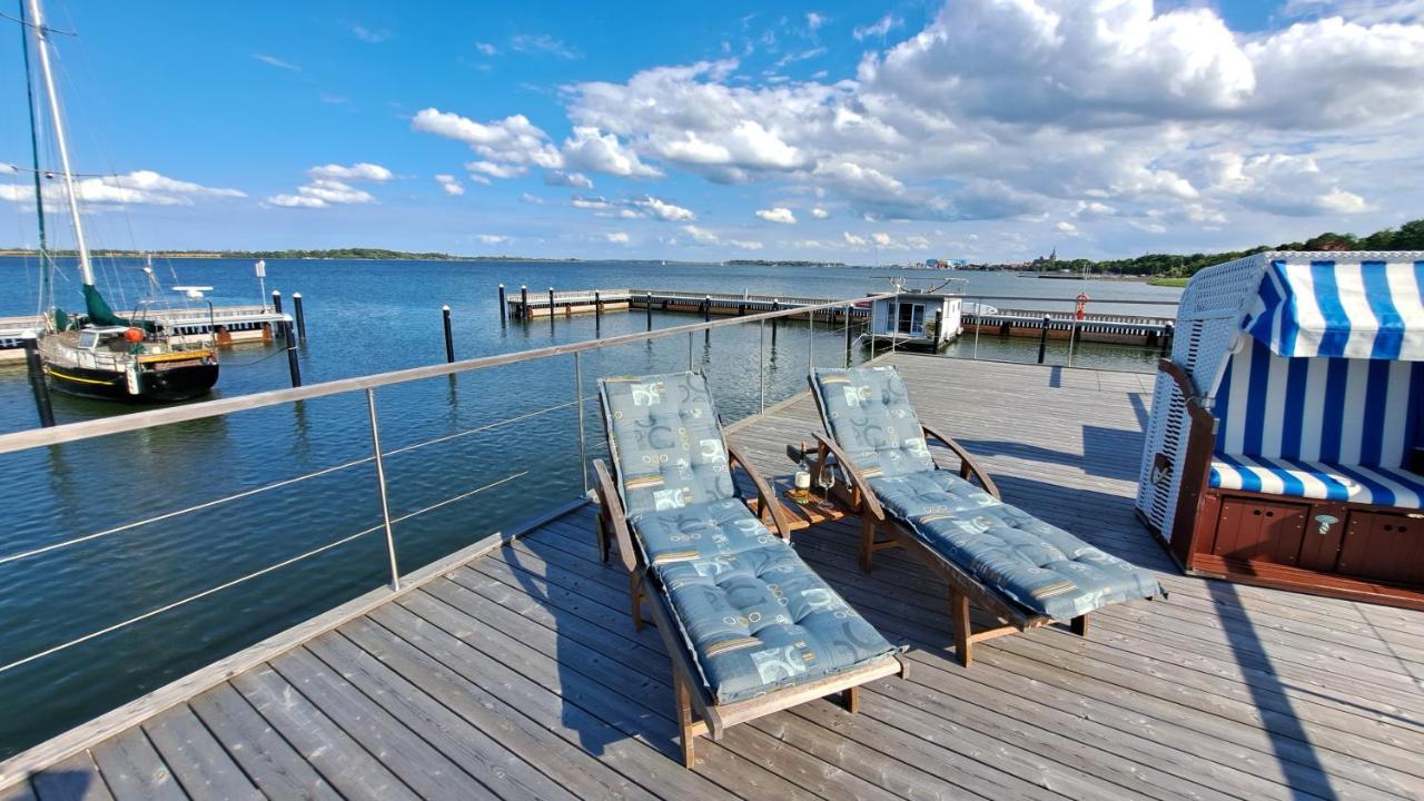 Hotel Hausboot Harmonie Stralsund Exterior foto